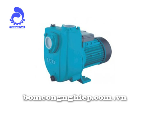 Máy bơm nước LEO XHSm2000